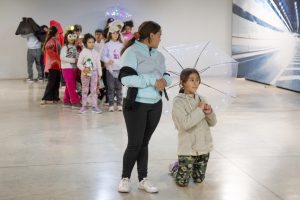 2025-07-16 Peques en Vacaciones Taller de Estatias Vivientes-1 (9)