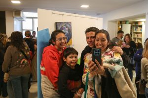 Muestra Manos que pintan sueños-Lauriente-31