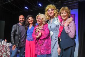 Amigas desgraciadas (15)