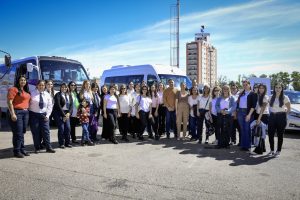 Las inscriptas en el Mujeres en la conducción, junto a Emilce Vega, Mauricio Badaloni y Marcos Calvente.