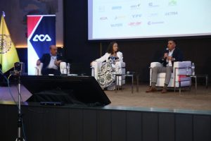 Calvente en el Congreso de Carreteras más importante del continente el proyecto de la Ruta 7 (6)