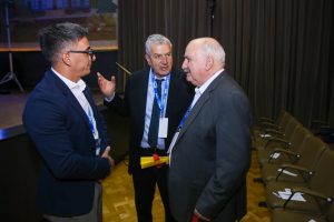 Calvente en el Congreso de Carreteras más importante del continente el proyecto de la Ruta 7 (9)