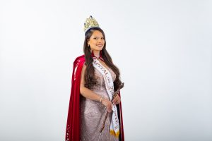 Reinas Salientes -104