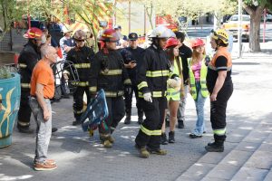 Simulacro de sismo (11)