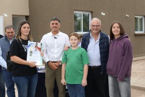 Entrega de viviendas, barrio El Prado (11)