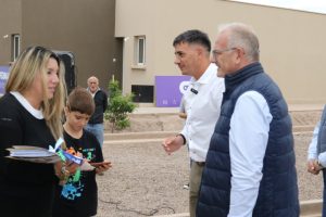 Entrega de viviendas, barrio El Prado (6)