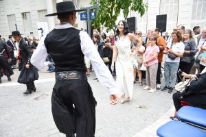 ????????????????????????????????????