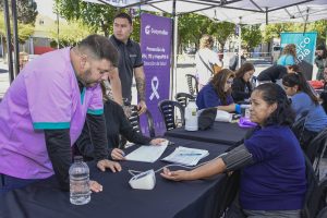 De las actividades realizadas en la explanada municipal, participó la reina vendimial de Guaymallén, Victoria Segura.