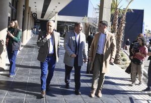 Cornejo, Kristich y Calvente recorren los comercios de Circuito Pinar del Este.