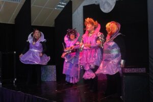 Elenco El Carretel en La Paz (2)