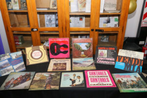 Muestra de Vinilos del Folclore Cuyano (23)